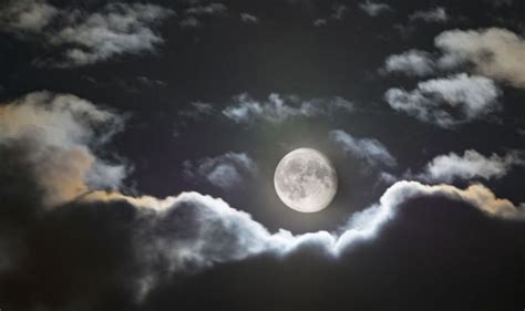 Blue Moon meaning: What is a Blue Moon? | Science | News | Express.co.uk