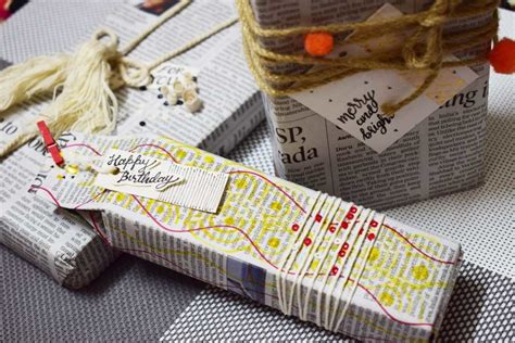 DIY NEWSPAPER GIFT WRAP - OoshyBooshy