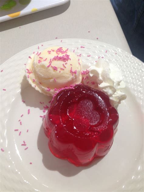 Jelly, Ice Cream and Fresh Cream simple but nice. | Desserts, Dessert ...