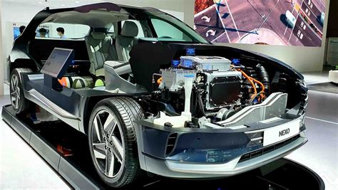 Hydrogen cars – how do fuel cells work and where do they fit into the alternative fuel plan?