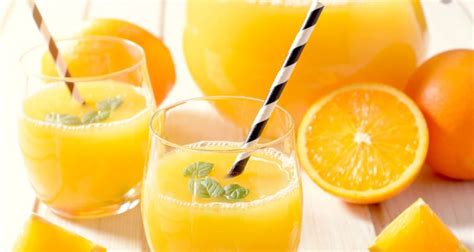 Orange Juice Alternatives: 4 Healthier Juice Options