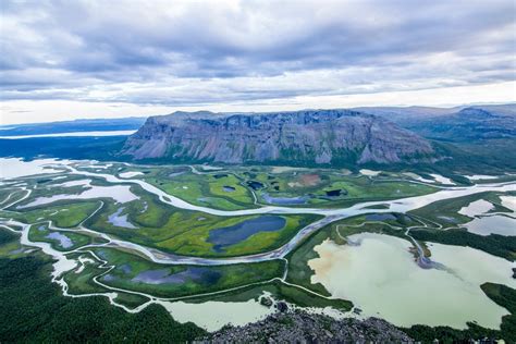 Rapa valley in Sarek National park, Sweden. [1500 x 1000] [OS] photo by Fabian Schmid : EarthPorn