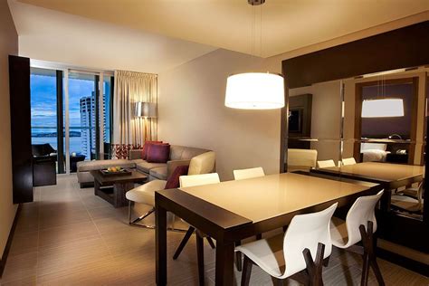 Panama City Hotel Rooms - Megapolis Hotel Panama