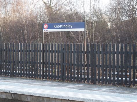 Railway Station, Knottingley | Knottingley is a market town … | Flickr