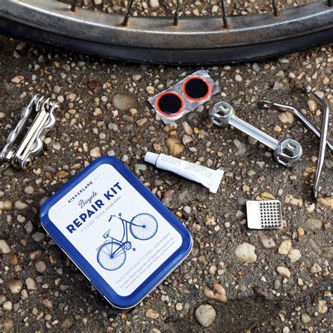 Bike Repair Kit Tin — Kikkerland B.V