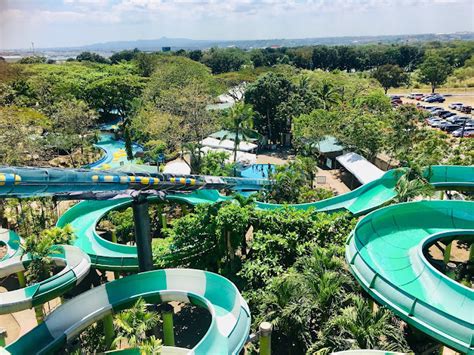 Have a Splashing Good Time at Splash Island - Biñan Laguna PH - WandeReview: Travel, Eat & Review