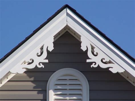 Gable Pediment 500 - River Valley Custom Millwork