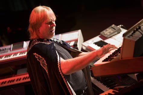 Keyboard, Piano en Orgel Legende Rick Wakeman spreekt over zijn geloof ...