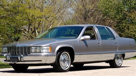 1996 Cadillac Fleetwood Brougham | W261 | Indy 2019