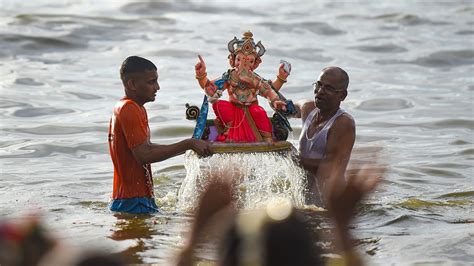 Ganpati Visarjan: More than 48,000 idols immersed in Mumbai on 6th day of Ganesh Chaturthi ...