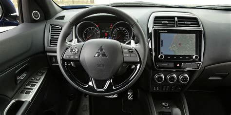 Mitsubishi ASX Interior & Infotainment | Carwow