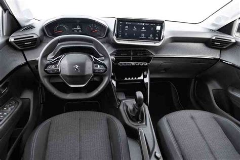 Peugeot 208 brings new versions with 1.0 Firefly and manual ...