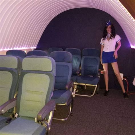 Boeing 737 Flight Simulator in Tampa Bay | Virgin Experience Gifts