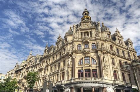 The Plaza Hotel Antwerp in Antwerpen bei HotelSpecials.de