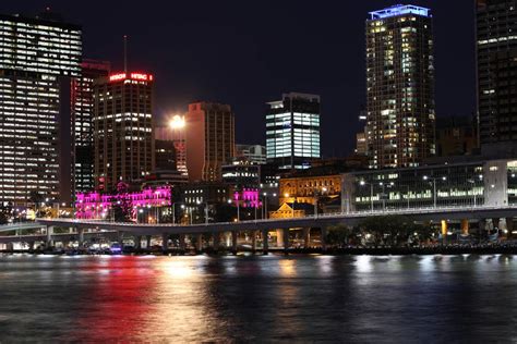 Brisbane City at Night by TheRealCJ on DeviantArt