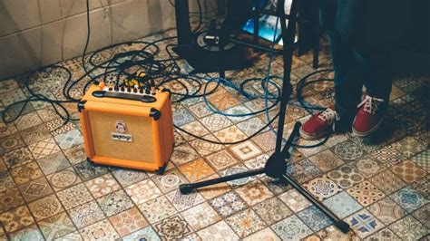 What Is A Modeling Guitar Amp: Everything You Need To Know