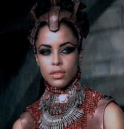 aaliyah QOTD queen of the damned akasha karlurbanana • | Vampir, Vampire, Vamps
