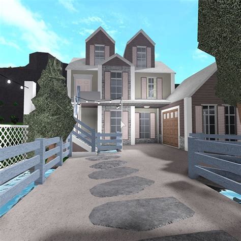 cute bloxburg houses - Google Search | Winter house exterior, Two story house design, House layouts