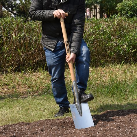 Traditional T Wood Handle Garden Digging Spade - Alterra Tools