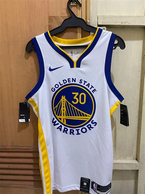 Stephen Curry Home Jersey, Men's Fashion, Activewear on Carousell