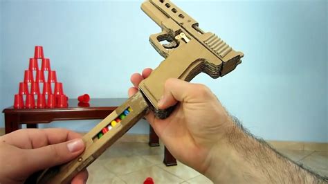 HOW TO MAKE CARDBOARD PISTOL - video Dailymotion