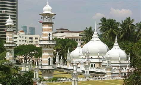 History Of Malaysia: Masjid Jamek Mosque