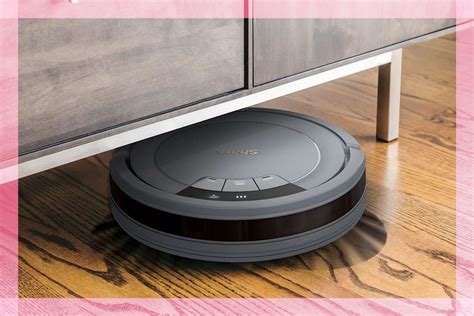 This Shark ION Robot Vacuum AV753 Is on Sale at Amazon