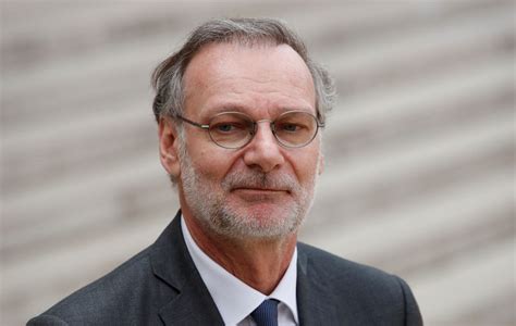 Accenture CEO steps down due to health reasons