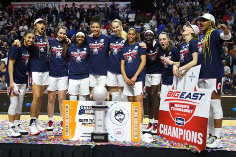 UConn women’s basketball defeats Villanova to win Big East Tournament ...