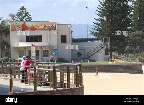 North Wollongong Beach Stock Photo - Alamy