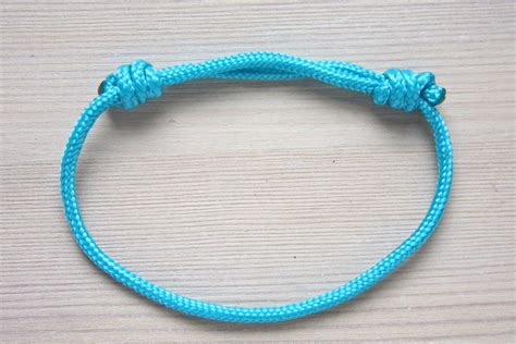 Barrel Sliding Knot - DIY Tutorial - | Knot bracelet diy, Sliding knot ...