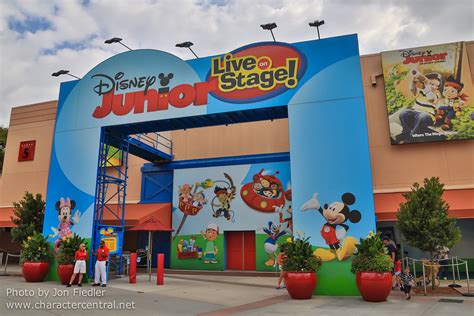 Disney Junior Live on Stage! at Disney Character Central