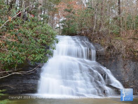 5 Easy Waterfall Hikes in Upstate South Carolina - Top Ten Travel Blog