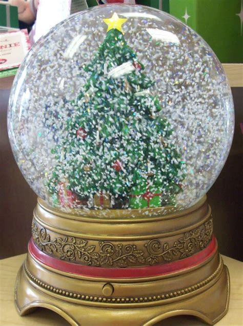 Pin by Janice Conway on ♥ Snowglobes ♥ | Pinterest