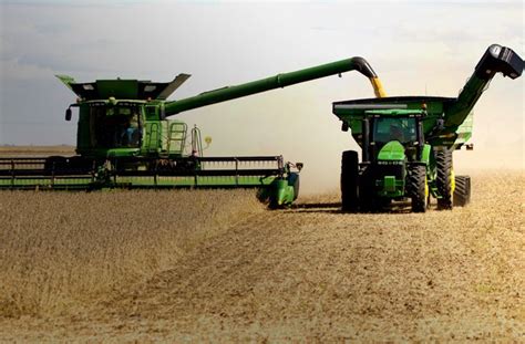 grain carts on tracks - Google Search | Farm equipment, Farm, Tractors