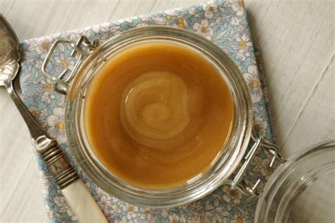 What’s So Special About Manuka Honey: 6 Things To Know - Twin Stripe