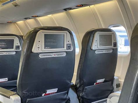 Air Canada Express CRJ-900 business class is shockingly decent – SANspotter