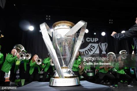 3,239 Mls Trophy Stock Photos, High-Res Pictures, and Images - Getty Images