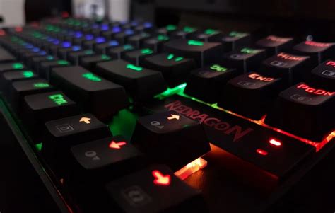 5 Best Keyboards with Cool RGB Keyboard Designs