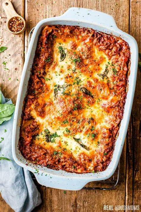 Classic Easy Beef Lasagna ⋆ Real Housemoms