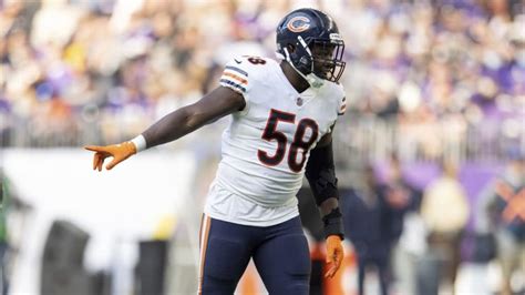 Breaking: Bears LB Roquan Smith Misses Practice with Injury