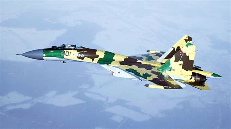 Russia Plans Four Su-35 Sukhoi Fighter Jet Sales In 2016 | at DefenceTalk