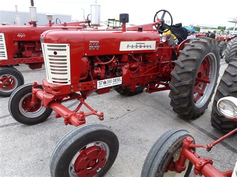 Farmall 350 Diesel | Farmall tractors, Farmall, Tractors