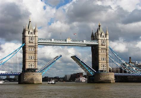 Top 10 Fakten über die Tower Bridge - Discover Walks Blog | Mefics