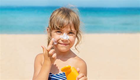 Sunscreen Facts Everyone Should Know - Royals Skincare