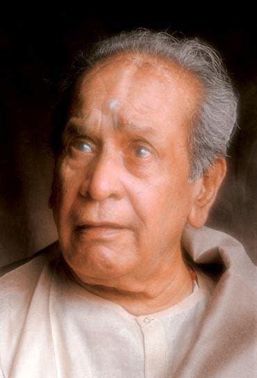 Classical singer Bhimsen Joshi passes away - Rediff.com India News