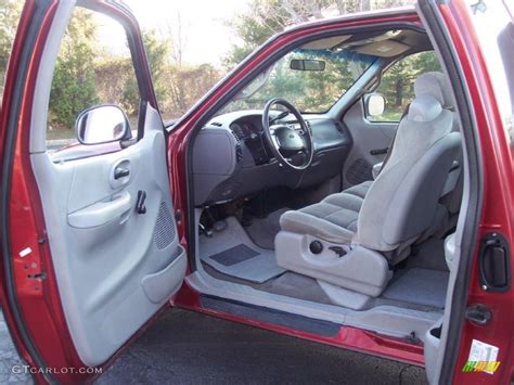 Medium Graphite Interior 2002 Ford F150 XL SuperCab Photo #47270996 | GTCarLot.com