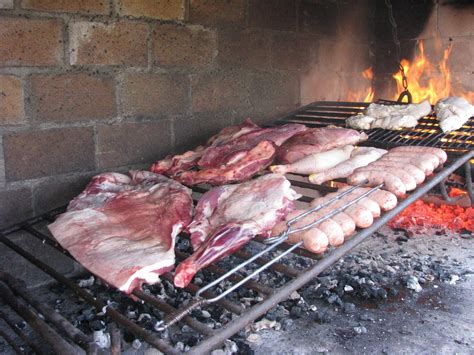 Adventures in Uruguay: Comer un Asado...