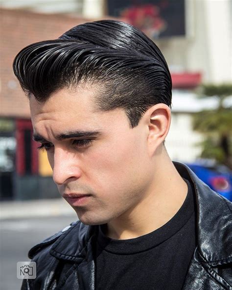 12+ Brilliant Pomade Hairstyles For Men With Short Hair