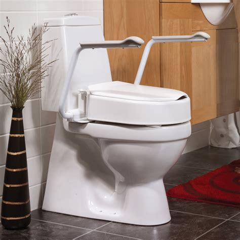 7 Tips For Creating A Senior-Friendly Bathroom - Macdonald's HHC